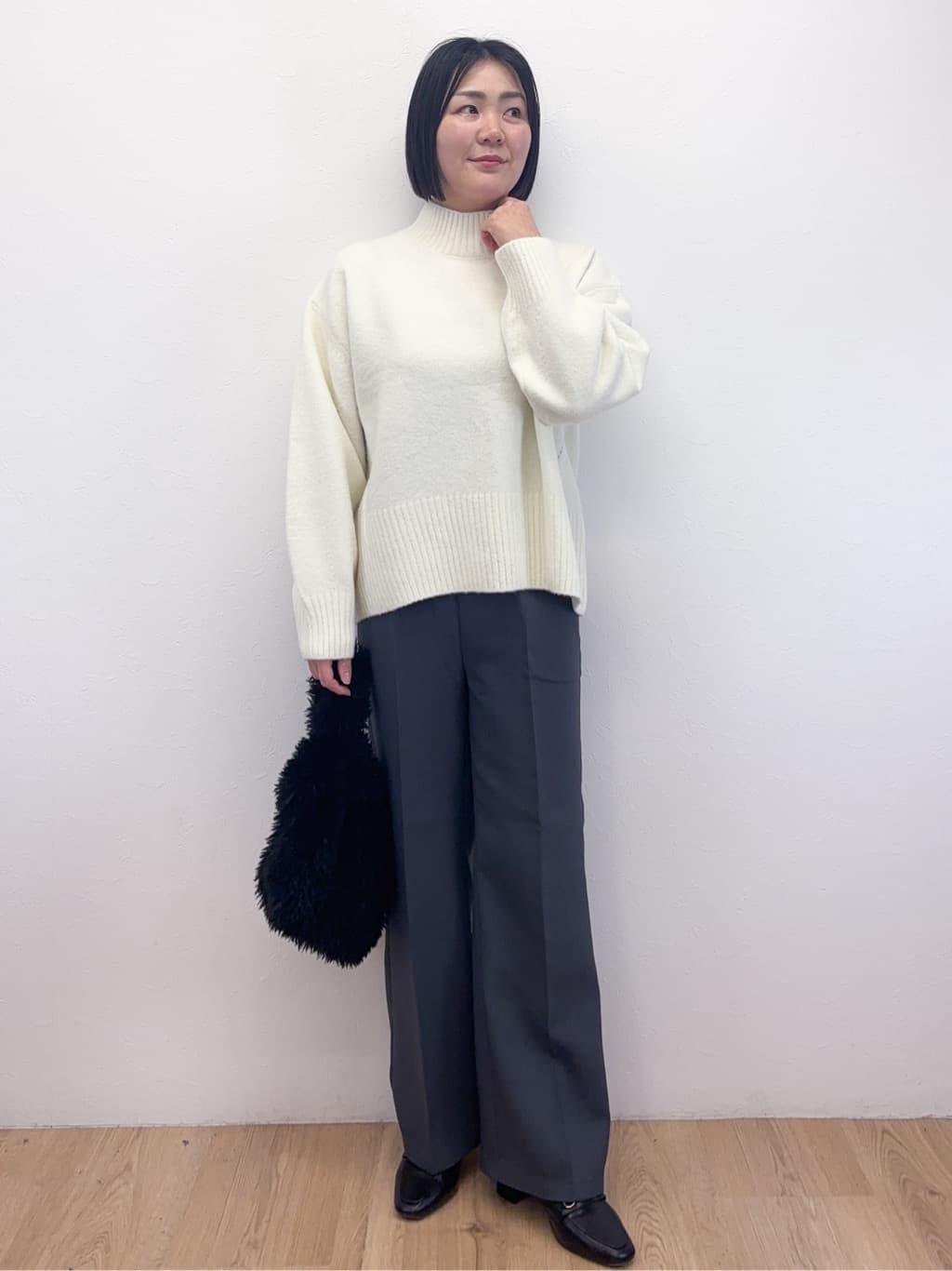 Takeさんの「OPAQUE.CLIP｜ふわふわハイネックニット【洗濯機OK】」を使ったコーディネート