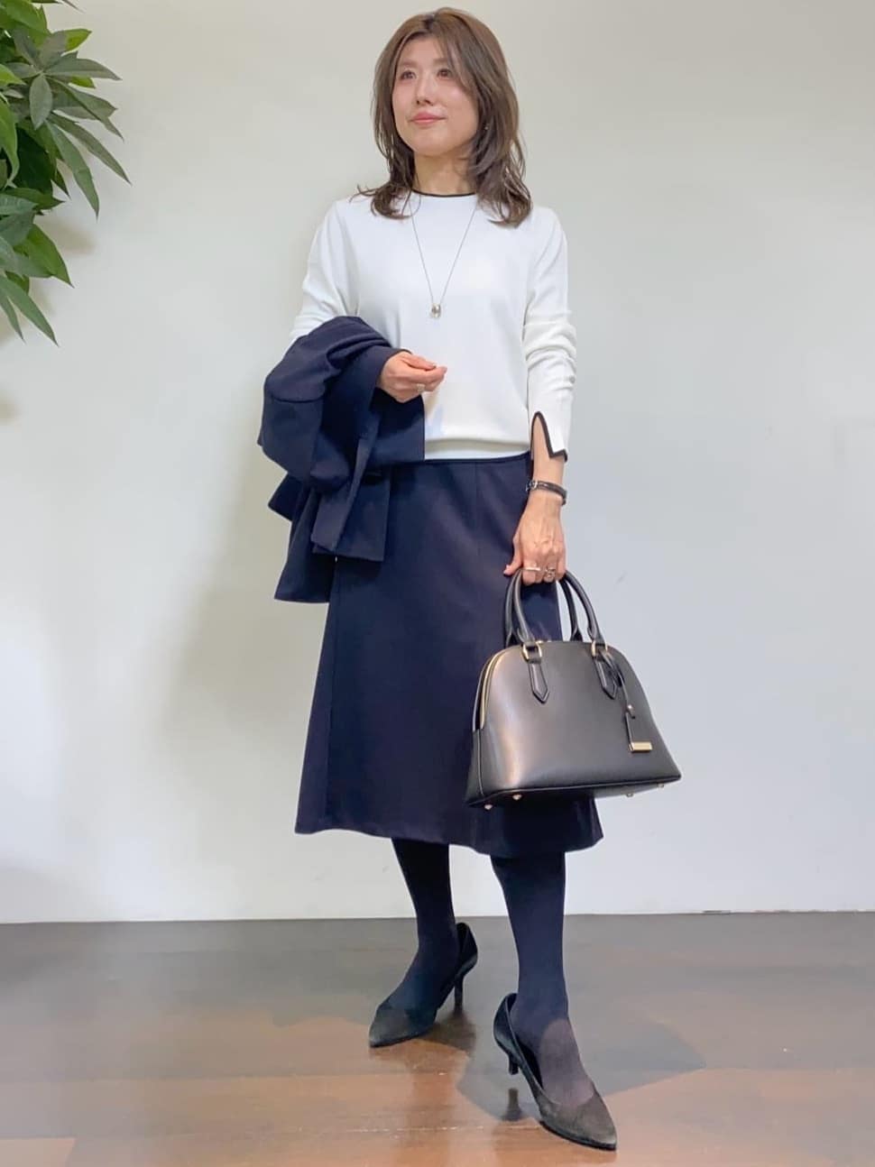 tomoさんの「UNTITLED｜【洗えるスーツ/ストレッチ】ウール混ジャージ ノーカラージャケット」を使ったコーディネート