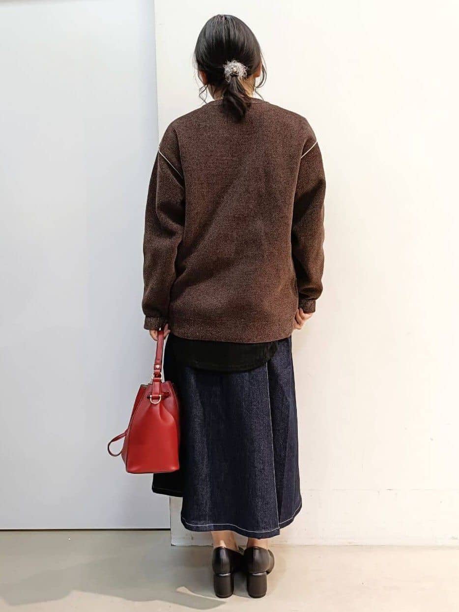 あんさんの「THE SHOP TK｜【大人の上品カジュアルを叶える】ハグするニット 洗濯機OK／6色展開」を使ったコーディネート