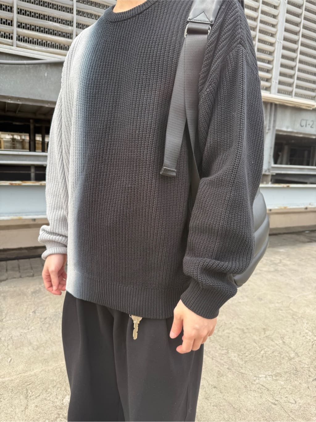 yumaさんの「tk.TAKEO KIKUCHI｜グラデダイニットプルオーバー」を使ったコーディネート