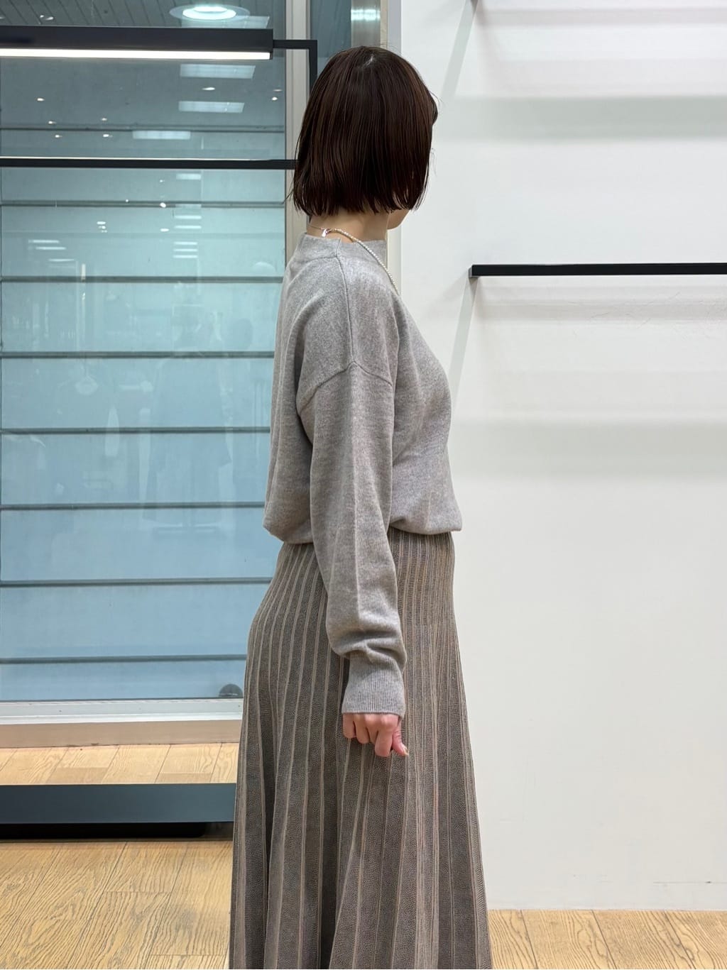 asamiさんの「INDIVI｜【洗える／カシミヤ混】ボトルネック ドルマンスリーブニット」を使ったコーディネート