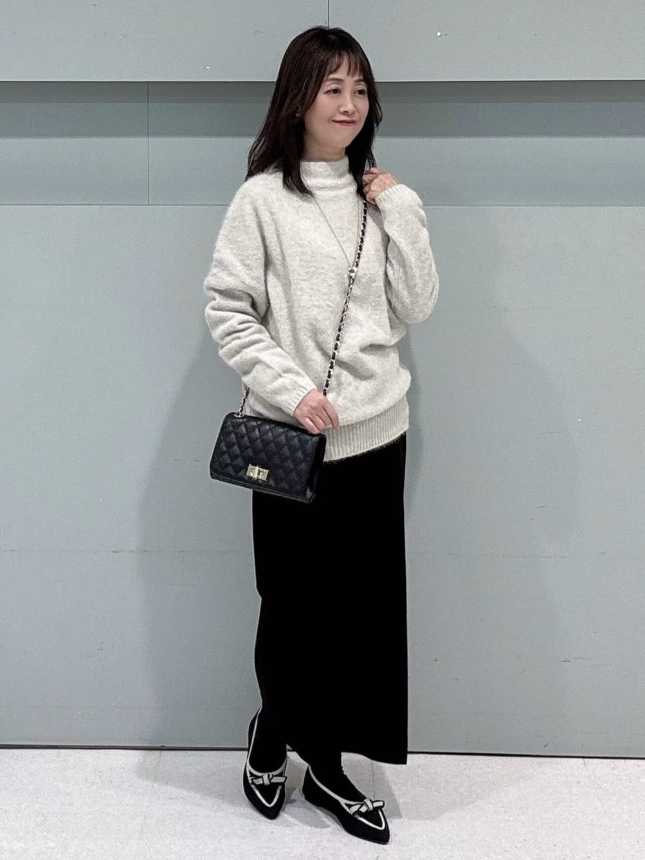 makiさんの「UNTITLED｜【洗える/軽羽織り】マシュマロタッチ　スエード調コート」を使ったコーディネート