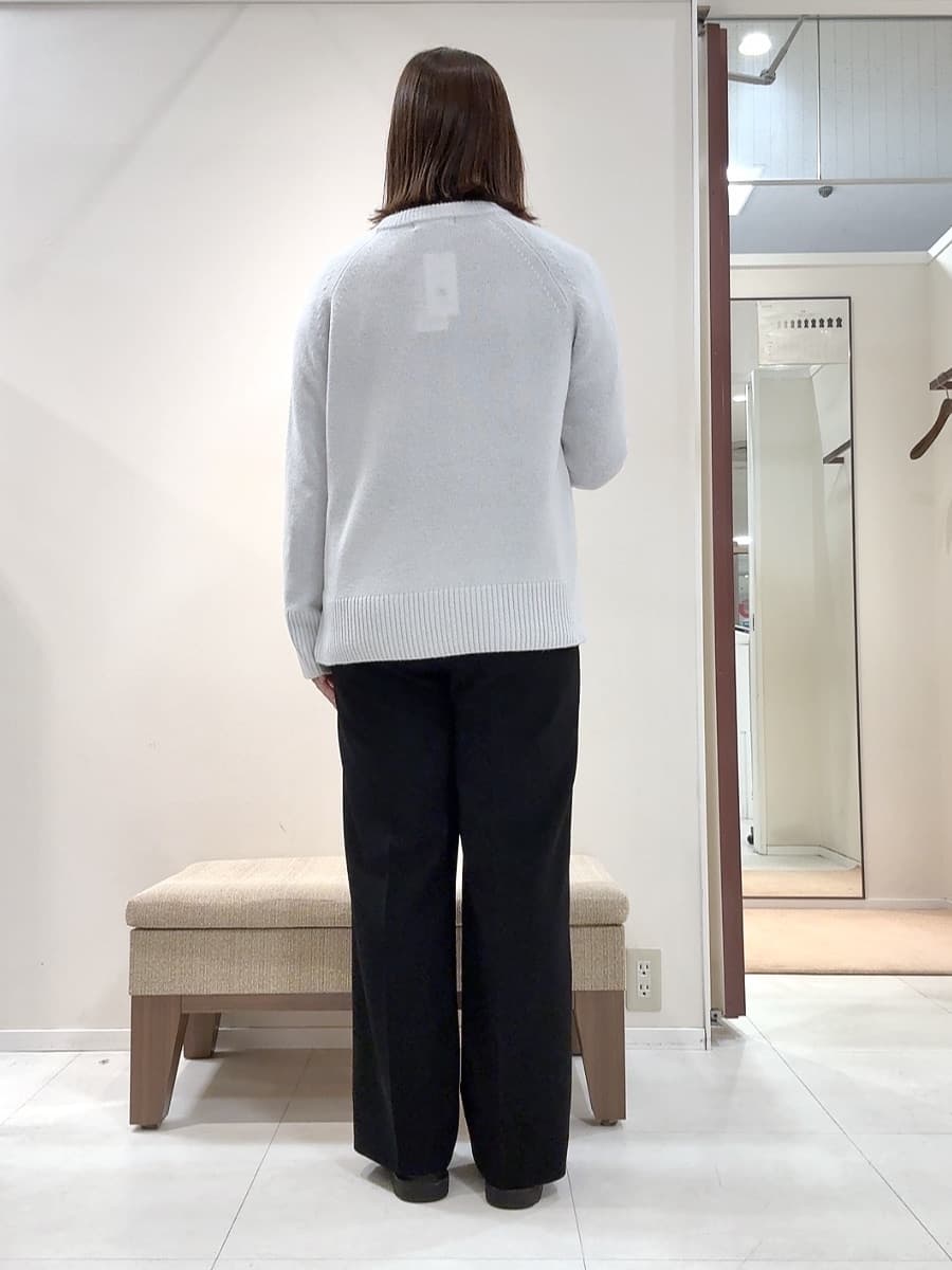 YUIさんの「UNTITLED｜【重ね着もおすすめ/洗える】ウールカシミヤ クルーネックニット」を使ったコーディネート