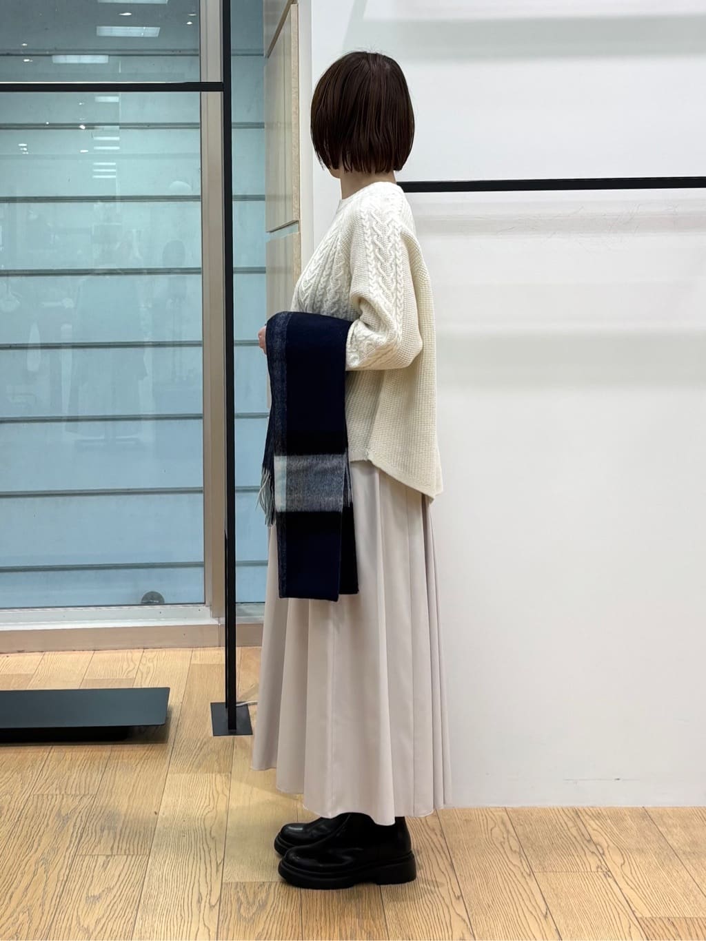 asamiさんの「INDIVI｜【洗える】ケーブルデザイン ラウンドヘムニット」を使ったコーディネート