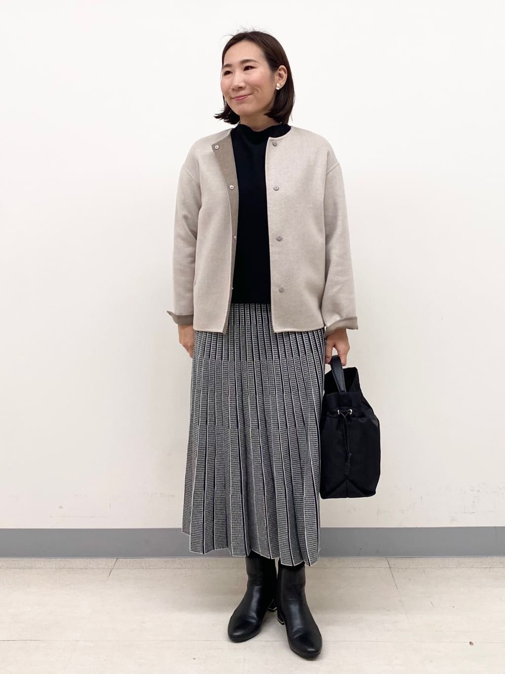 YUKARIさんの「INDIVI｜【配色デザイン／ショート丈】ウールリバー ノーカラーコート」を使ったコーディネート