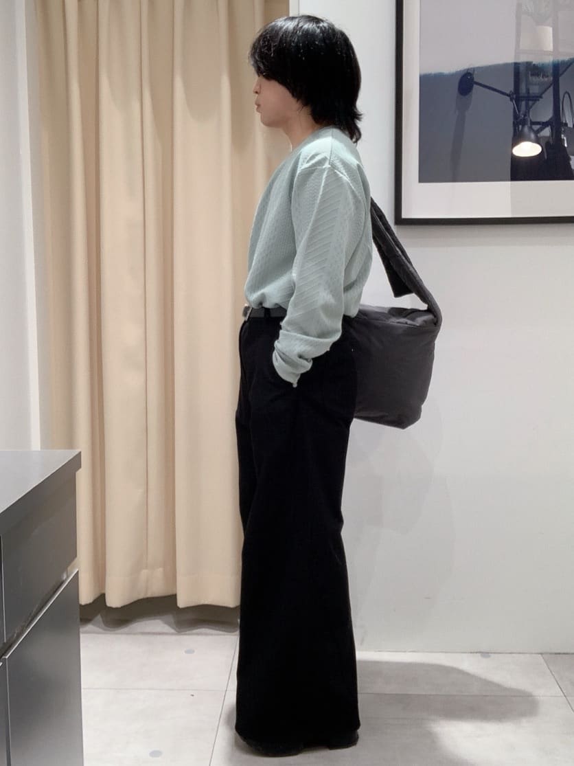 坂。さんの「THE SHOP TK｜【無地に飽きた方へ】ふくれジャカードスウェット　洗濯機OK/6色展開/ユニセックスでおすすめ！」を使ったコーディネート