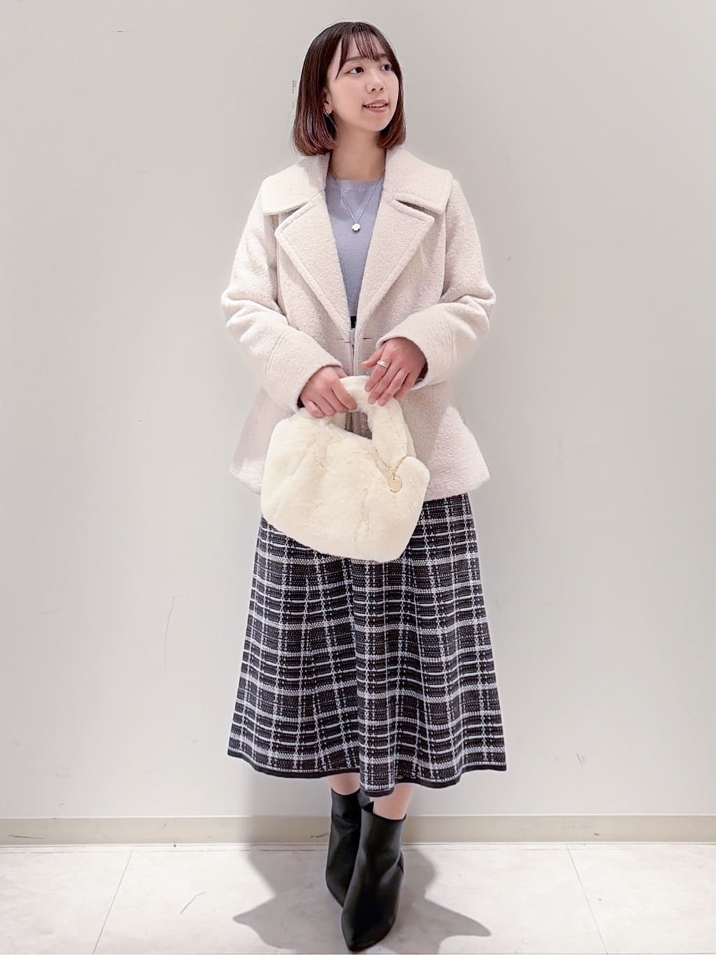yurinaさんの「index｜チェックラメジャカードニットワンピース」を使ったコーディネート