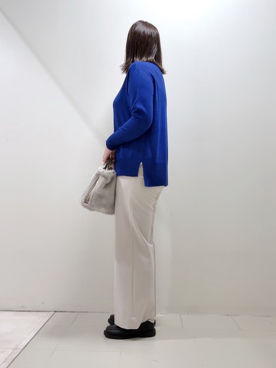 YUIさんの「UNTITLED｜【はっ水機能/フード取り外し可】ミディダウンコート」を使ったコーディネート