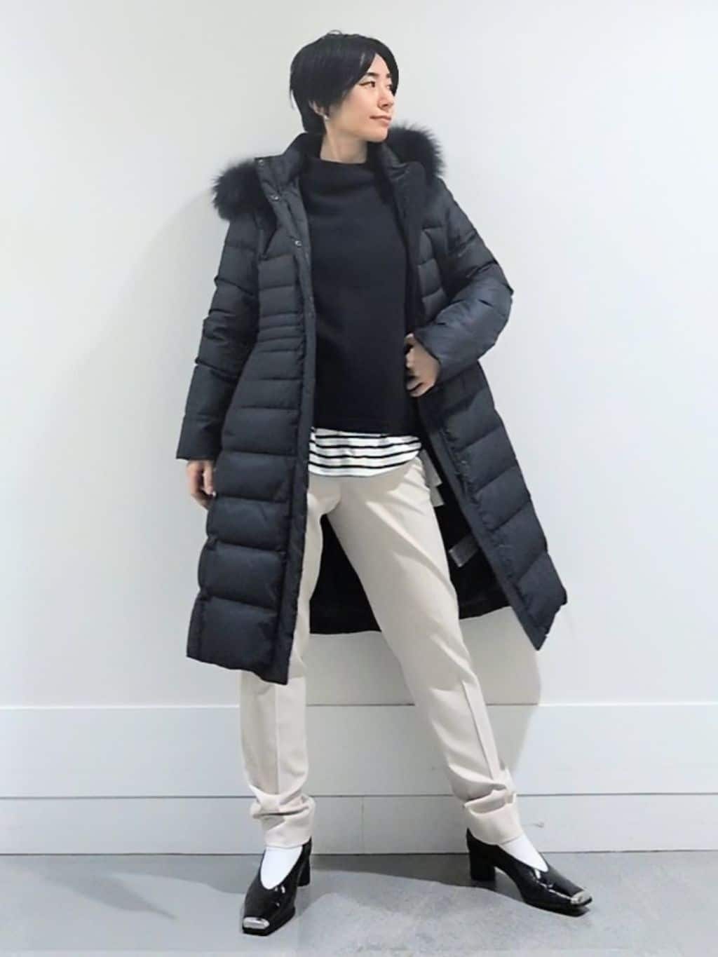 ミズタさんの「UNTITLED｜【はっ水機能/フード取り外し可/防寒】ロングダウンコート」を使ったコーディネート