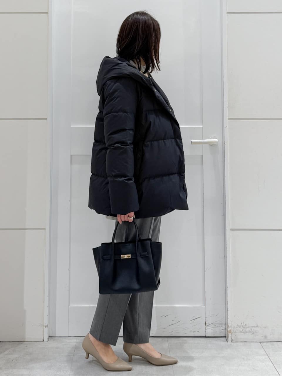yuka.aさんの「OPAQUE.CLIP｜ウォームタッチ イージーテーパードパンツ【洗濯機洗OK／ストレッチ】」を使ったコーディネート