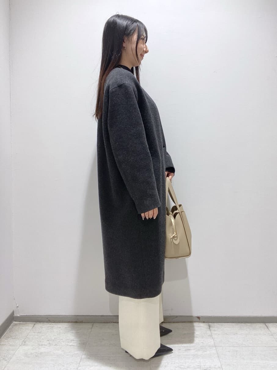 meiさんの「INDIVI｜【褒められパンツ/ウール調素材】ラメ混ワイドパンツ」を使ったコーディネート