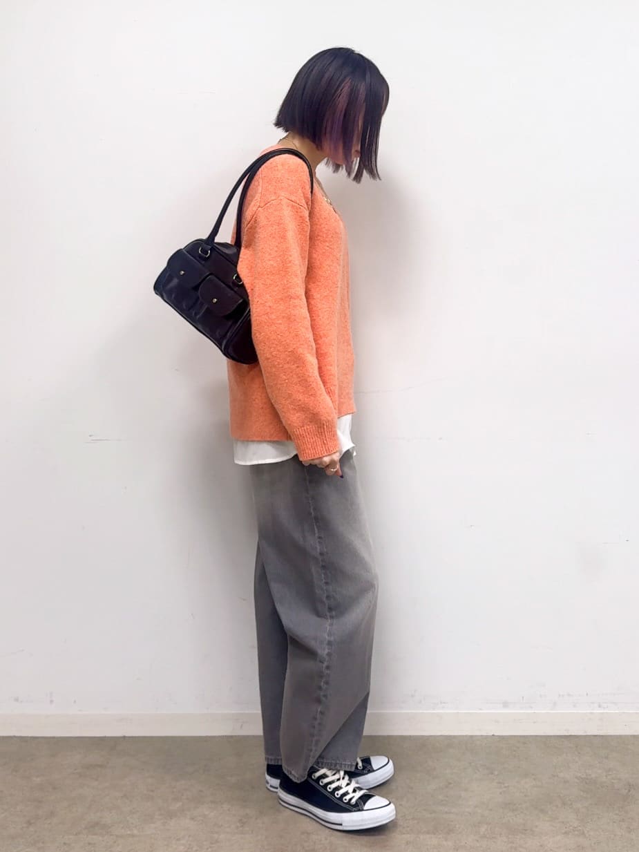 𝐜𝐡𝐢𝐤𝐚さんの「SHOO･LA･RUE｜【2点セット/洗濯機可/S-LL】着回しがきく もちもちハイネックニット+裾シャツインナー」を使ったコーディネート