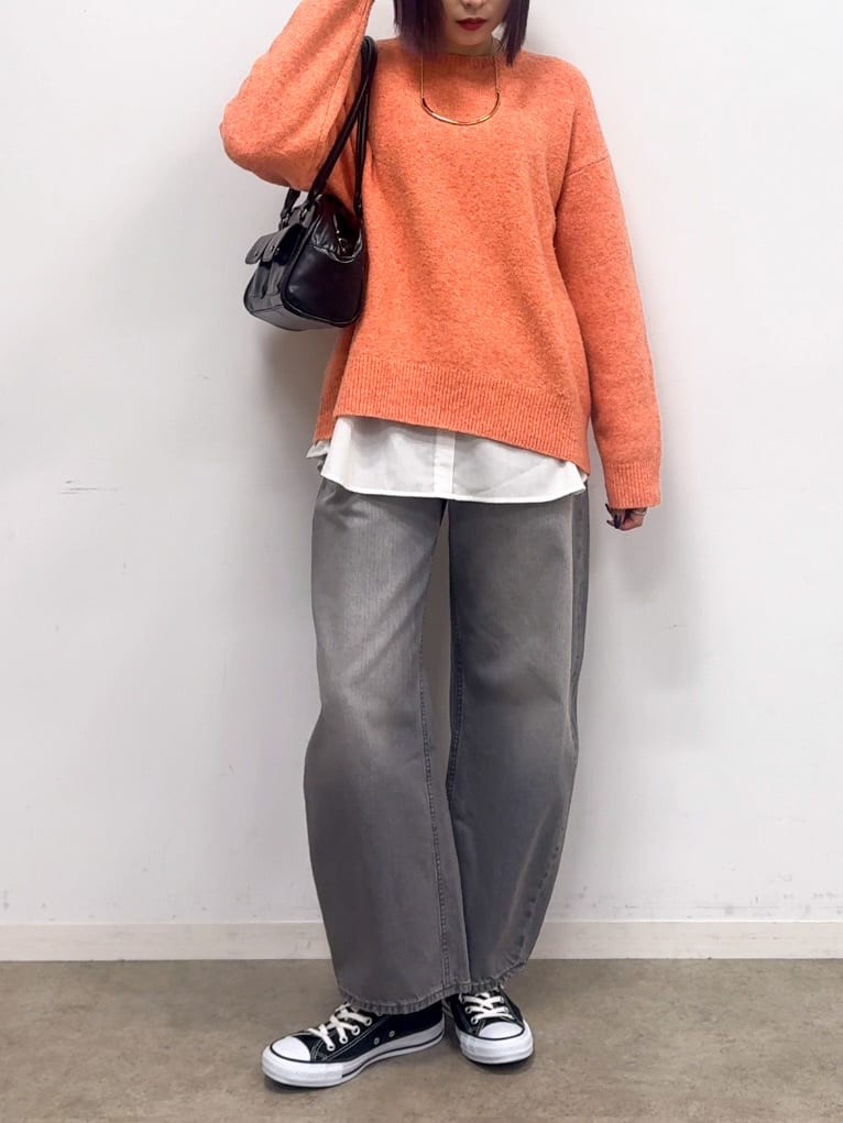 𝐜𝐡𝐢𝐤𝐚さんの「SHOO･LA･RUE｜【2点セット/洗濯機可/S-LL】着回しがきく もちもちハイネックニット+裾シャツインナー」を使ったコーディネート