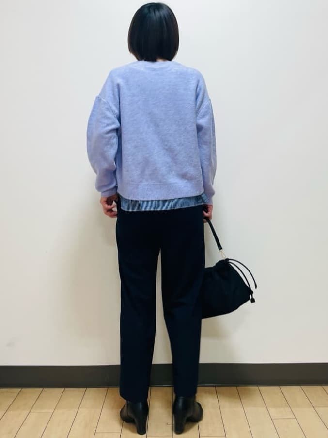 Riiさんの「Reflect｜【選べる5色／ゆったりシルエット】Vネックスパンコールニット」を使ったコーディネート