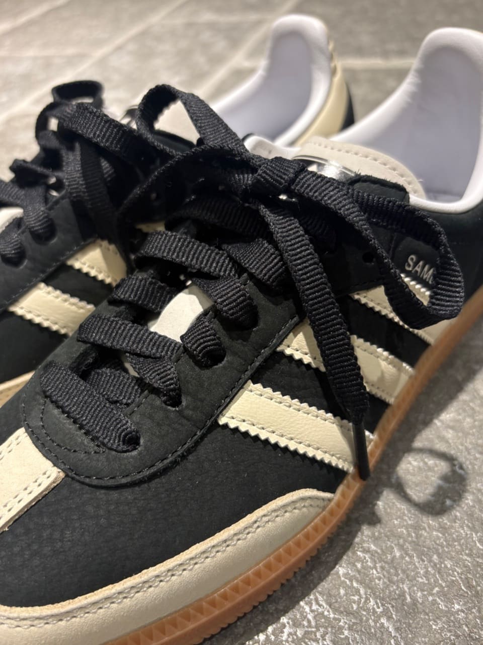 Yamaさんの「DRESSTERIOR｜adidas（アディダス）SAMBA OG W IE5836」を使ったコーディネート