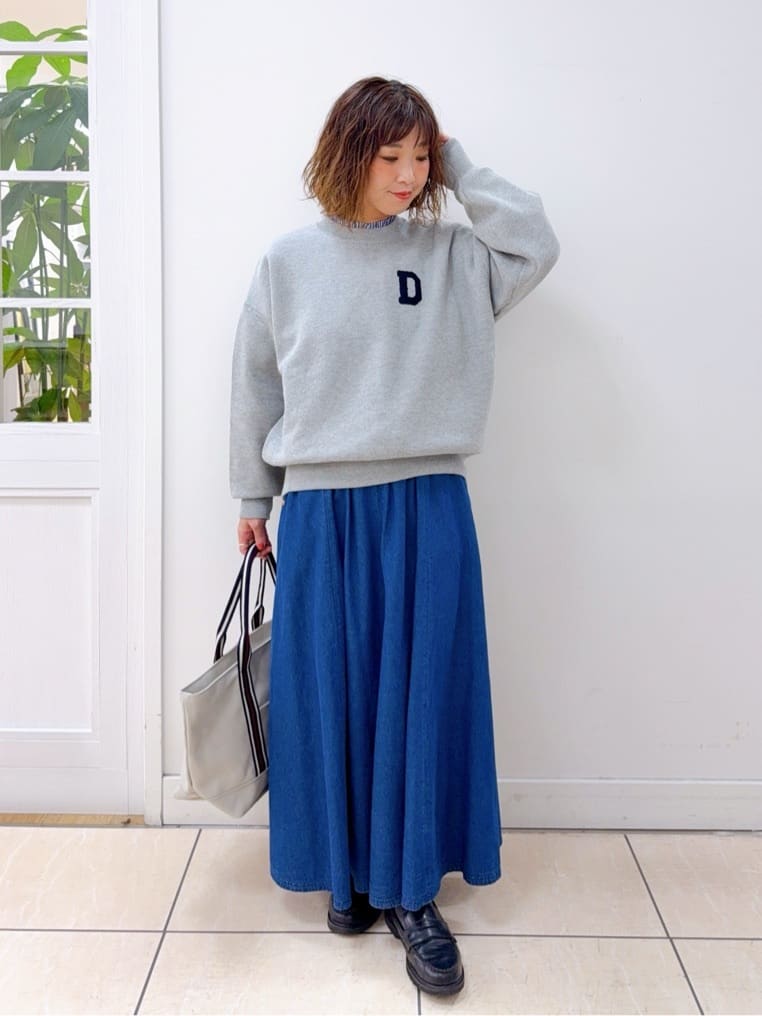 Osawaさんの「Dessin｜【洗える】Dサガラ刺繍ワッペン付きニット」を使ったコーディネート