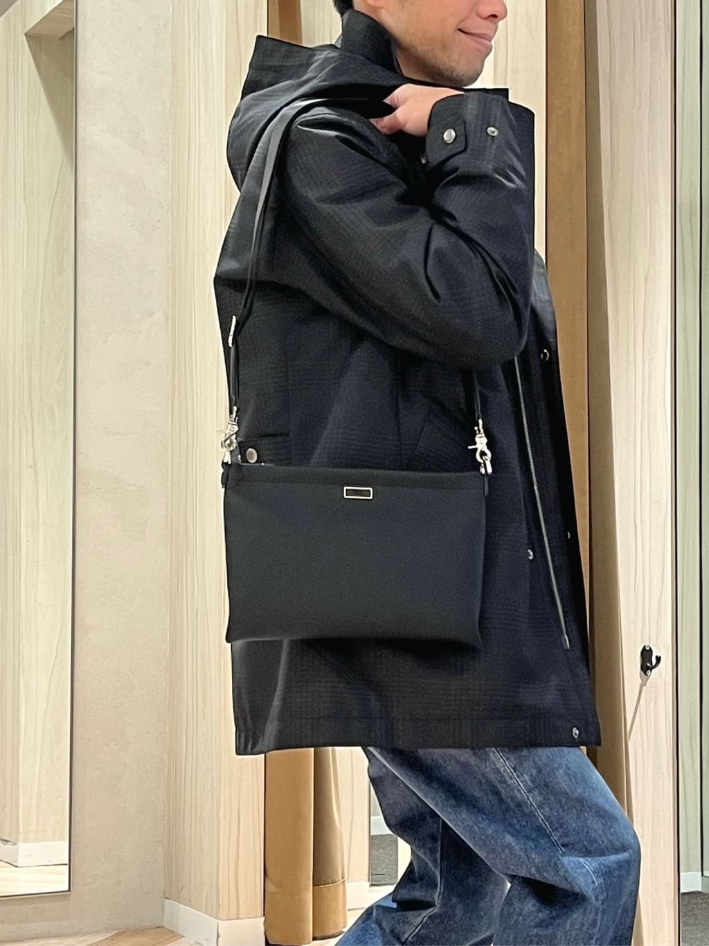 URAさんの「TAKEO KIKUCHI｜【Made in JAPAN】播州織 ドビー千鳥シャツ」を使ったコーディネート
