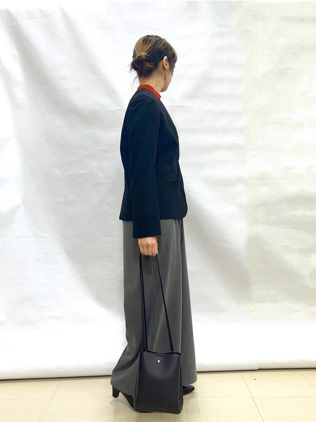 まっつんさんの「SHOO･LA･RUE｜【洗濯機可/セットアップ可/S-3L】きちんと楽に。カットジョーゼットノーカラージャケット」を使ったコーディネート
