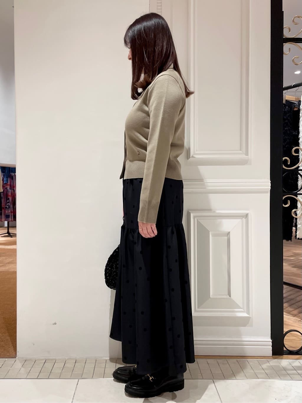 minowaさんの「DRESSTERIOR｜ミラノリブカーディガン」を使ったコーディネート