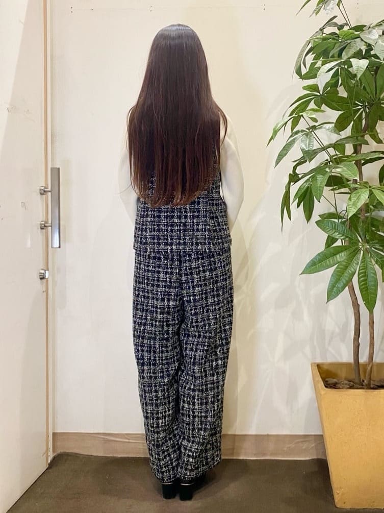 AYUMIさんの「SHOO･LA･RUE｜【2点セット】着るだけで決まる クラシカルなツイード調 チェック柄セットアップ」を使ったコーディネート