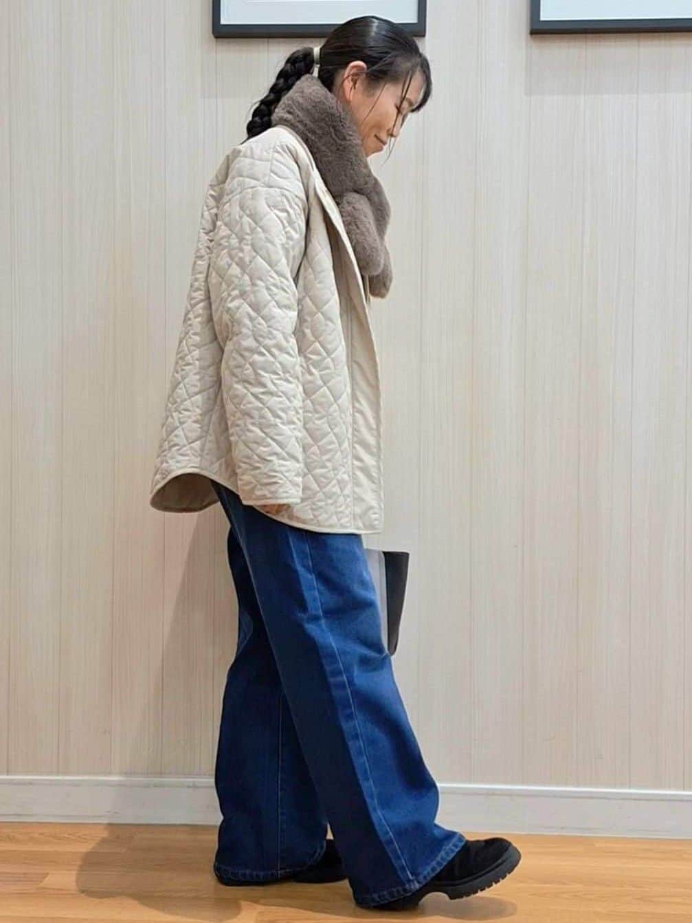 Saoさんの「SHOO･LA･RUE｜【S-LL】脚のラインを拾いにくい デニムワイドパンツ」を使ったコーディネート