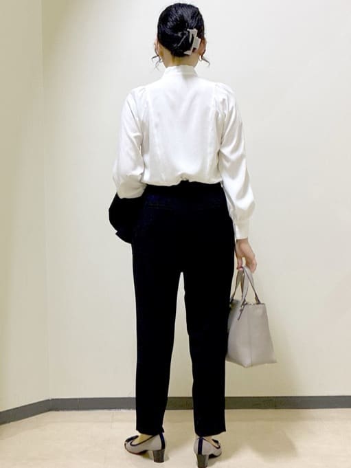  beni_gingerさんの「Reflect｜【レイヤードに◎】ボウタイブラウス」を使ったコーディネート