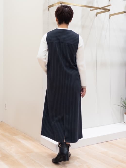 シュウコさんの「grove｜【2WAY/美シルエット】着こなし自在のジャンドレワンピース」を使ったコーディネート