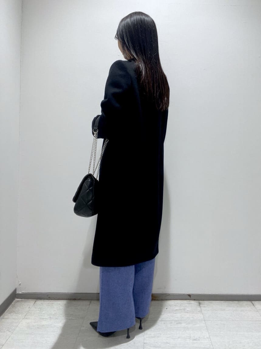 meiさんの「INDIVI｜【洗える／チュニック丈／カシミヤ混】スリットデザインVネックニット」を使ったコーディネート