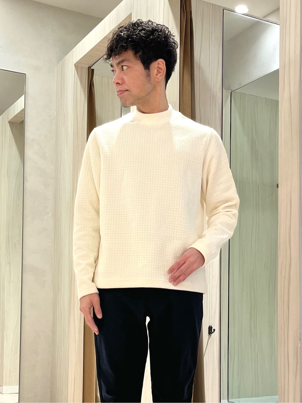 URAさんの「TAKEO KIKUCHI｜カラーコンビ ダウンブルゾン」を使ったコーディネート