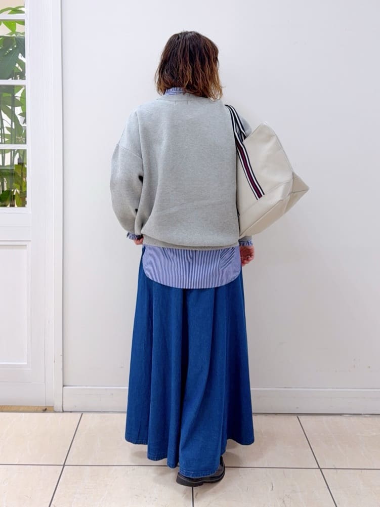 Osawaさんの「Dessin｜【洗える】Dサガラ刺繍ワッペン付きニット」を使ったコーディネート