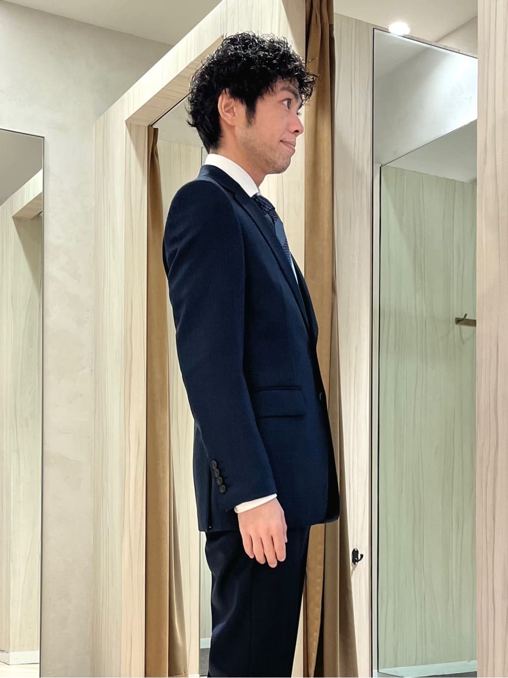 URAさんの「TAKEO KIKUCHI｜カシミヤブレンド ビーバー調ピンヘッドスタンドカラーコート」を使ったコーディネート
