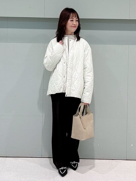 makiさんの「UNTITLED｜【洗える】スポンディッシュ ボトルネックニット」を使ったコーディネート