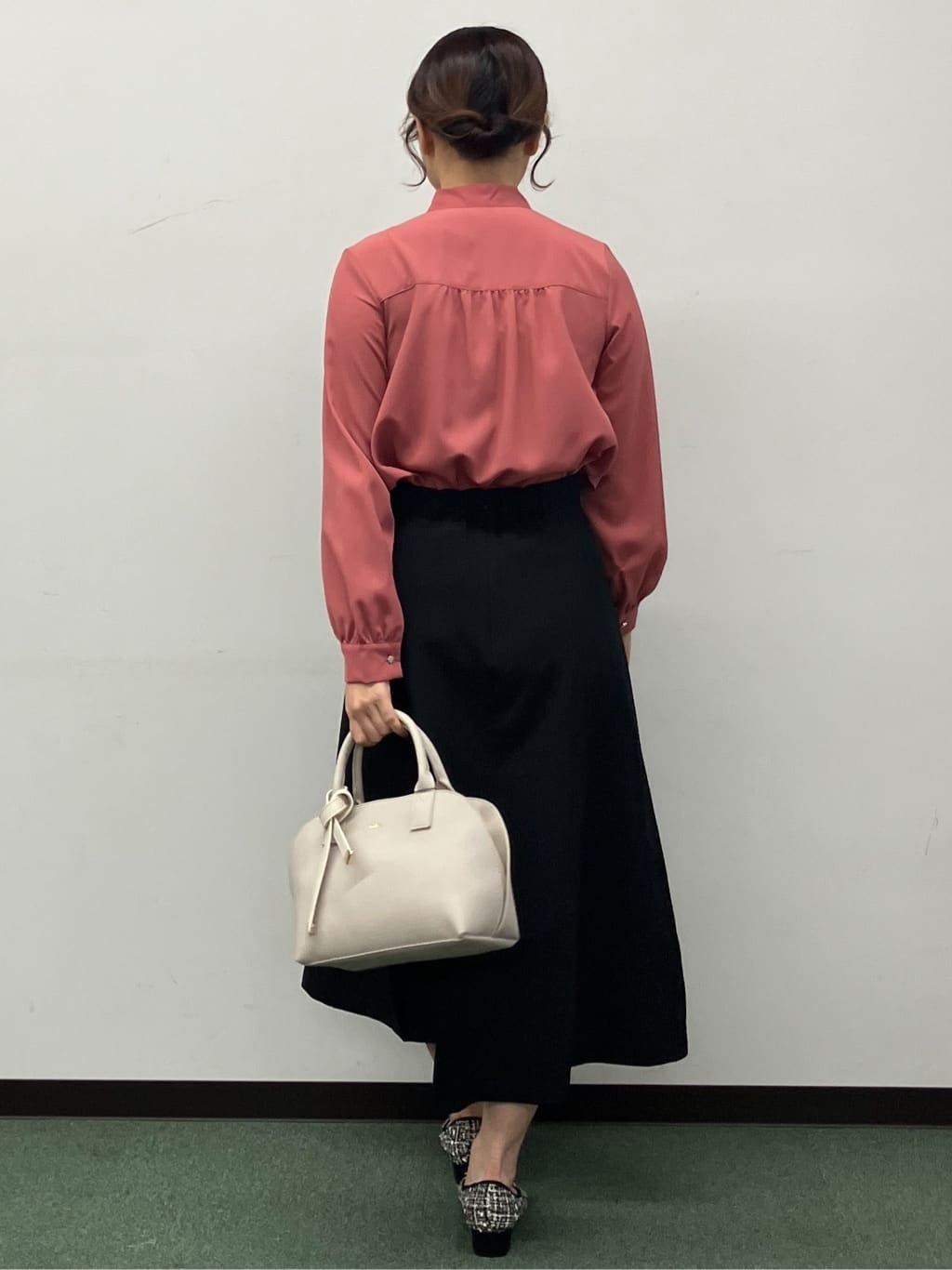 MAYUKIさんの「index｜アシンメトリーレイヤードボウタイブラウス【洗濯機OK／イージーアイロン／防シワ】《XS～3L》」を使ったコーディネート