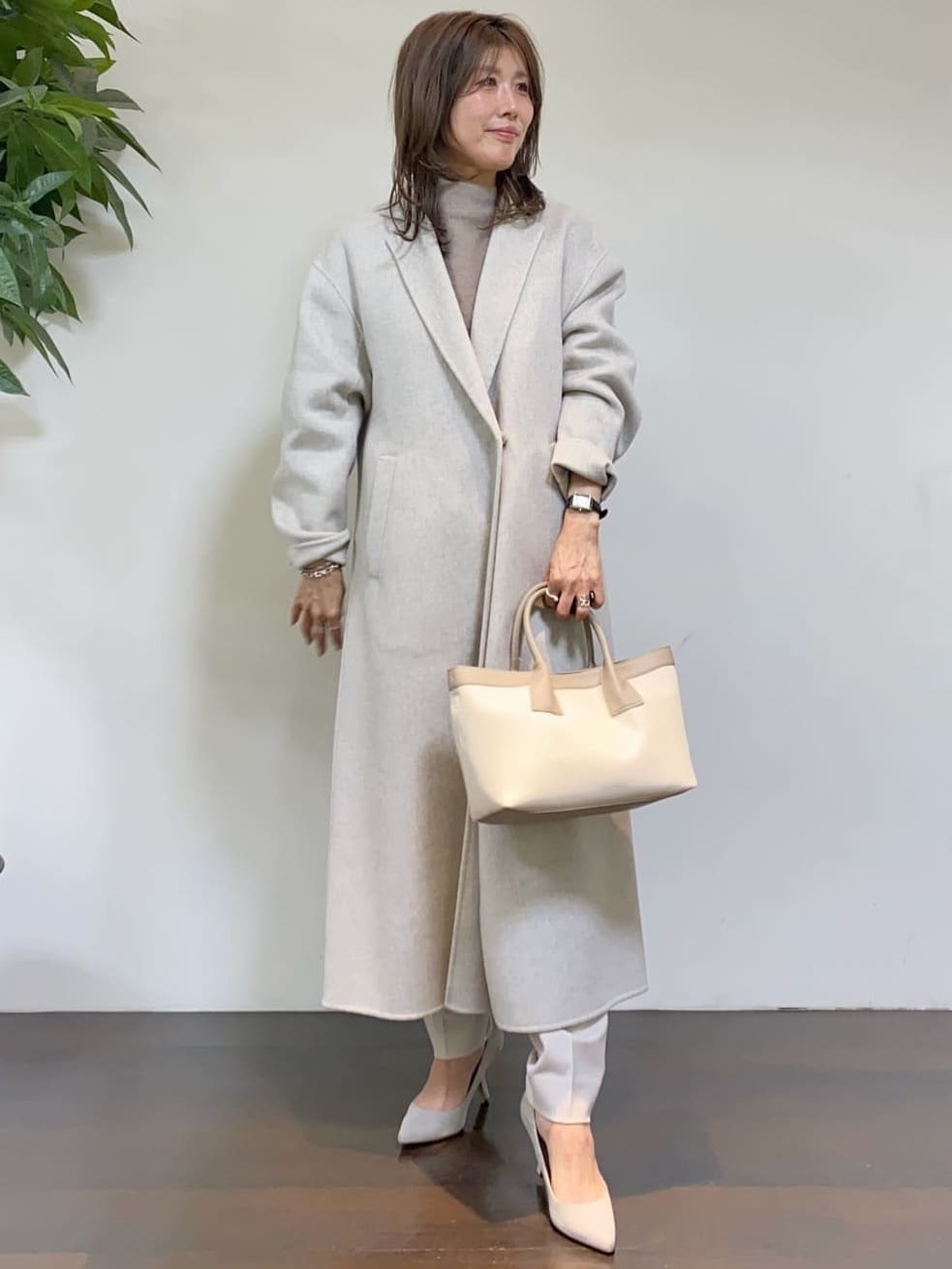 tomoさんの「UNTITLED｜【ロング丈/軽やか】テーラード　リバーコート」を使ったコーディネート