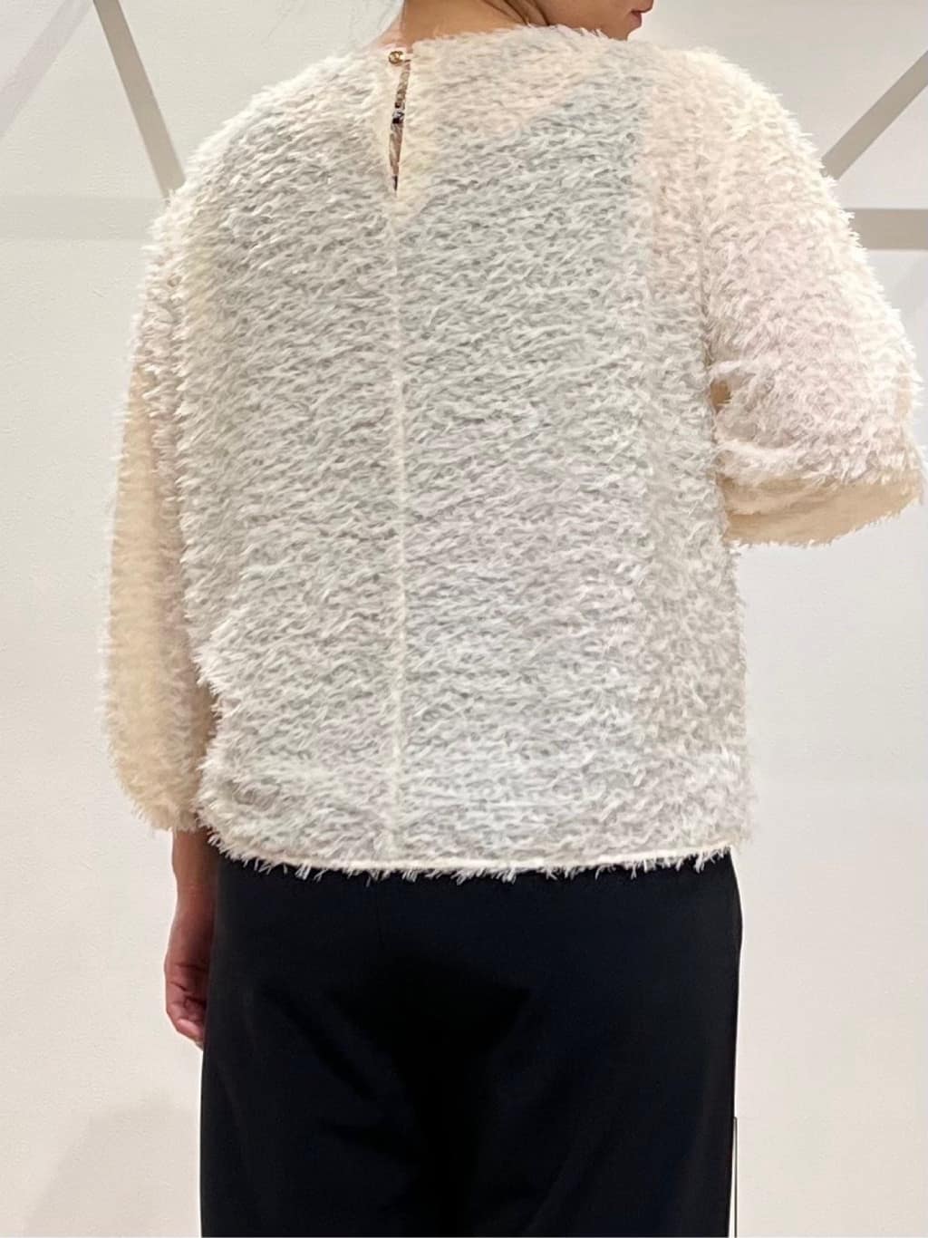 TOMOMIさんの「UNTITLED｜【アンサンブル可/洗える/ボタンなし】シルクウールカシミヤ 着流しカーディガン」を使ったコーディネート