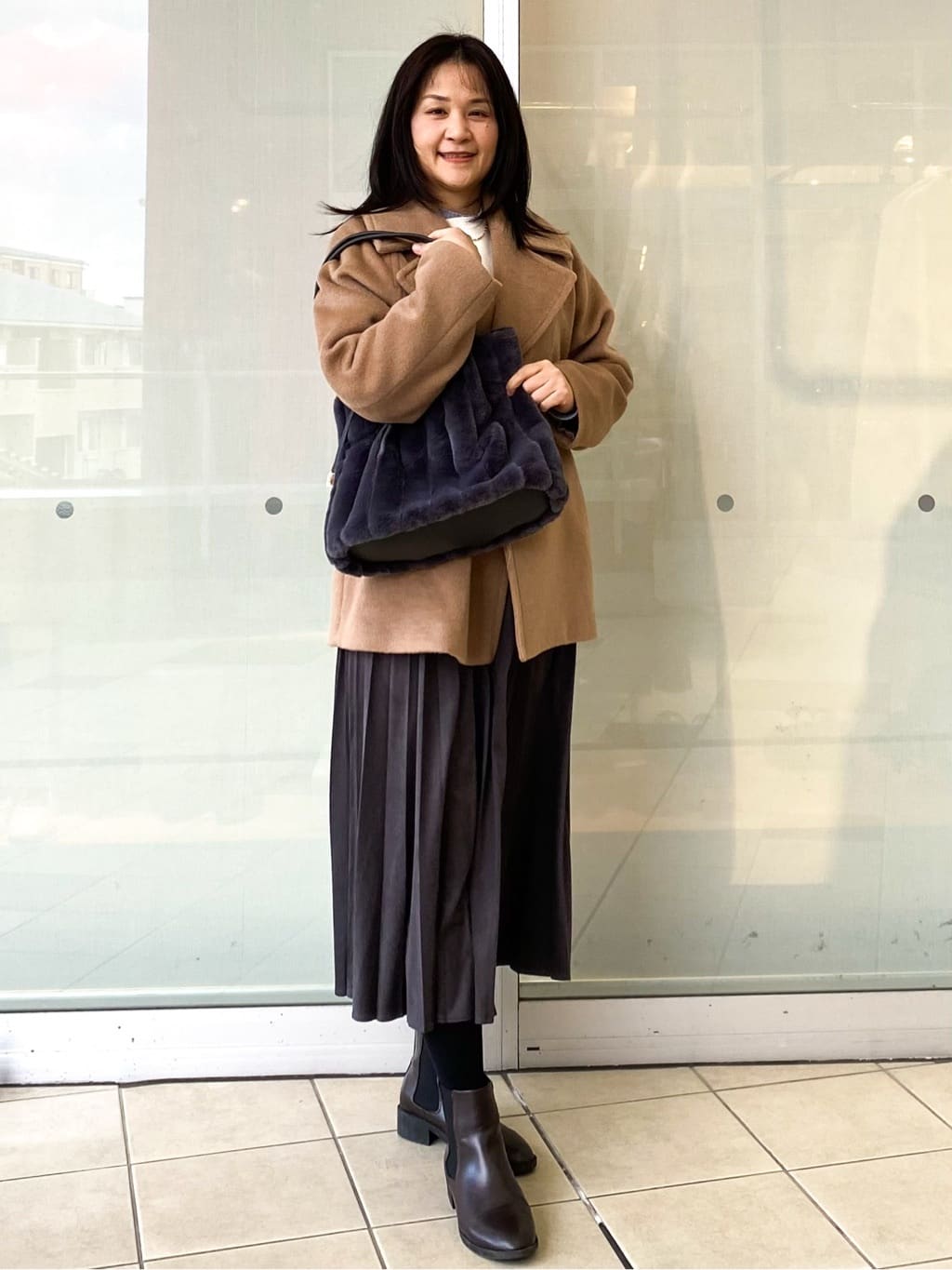 Jeanさんの「OPAQUE.CLIP｜カシミヤブレンドウールミドルピーコート」を使ったコーディネート