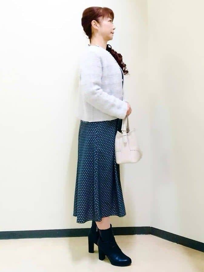 花さんの「Reflect｜【通勤/お出かけ◎】ジオメプリントクラシカルワンピース」を使ったコーディネート
