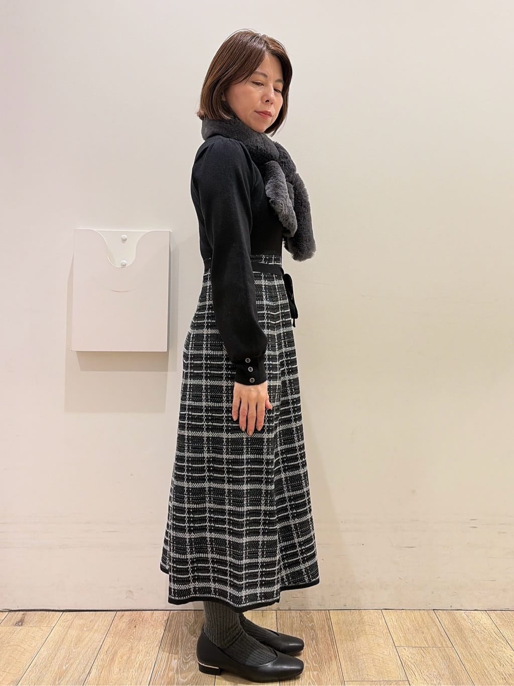 YUKOさんの「index｜チェックラメジャカードニットワンピース」を使ったコーディネート