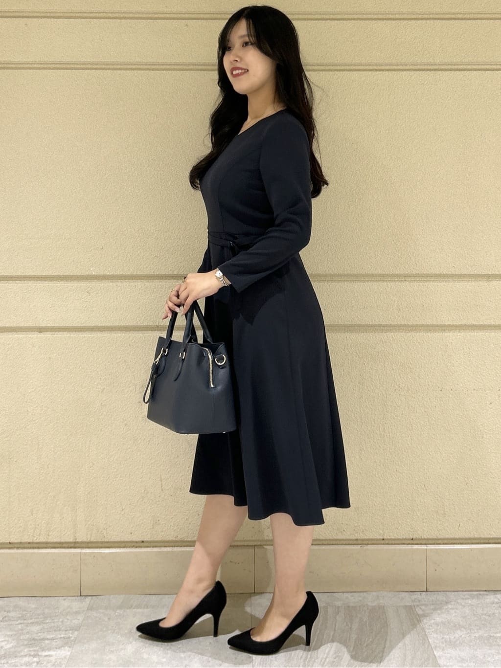 Momokaさんの「COUP DE CHANCE｜【手洗い可／日本製】ベルト付フレアーワンピース」を使ったコーディネート