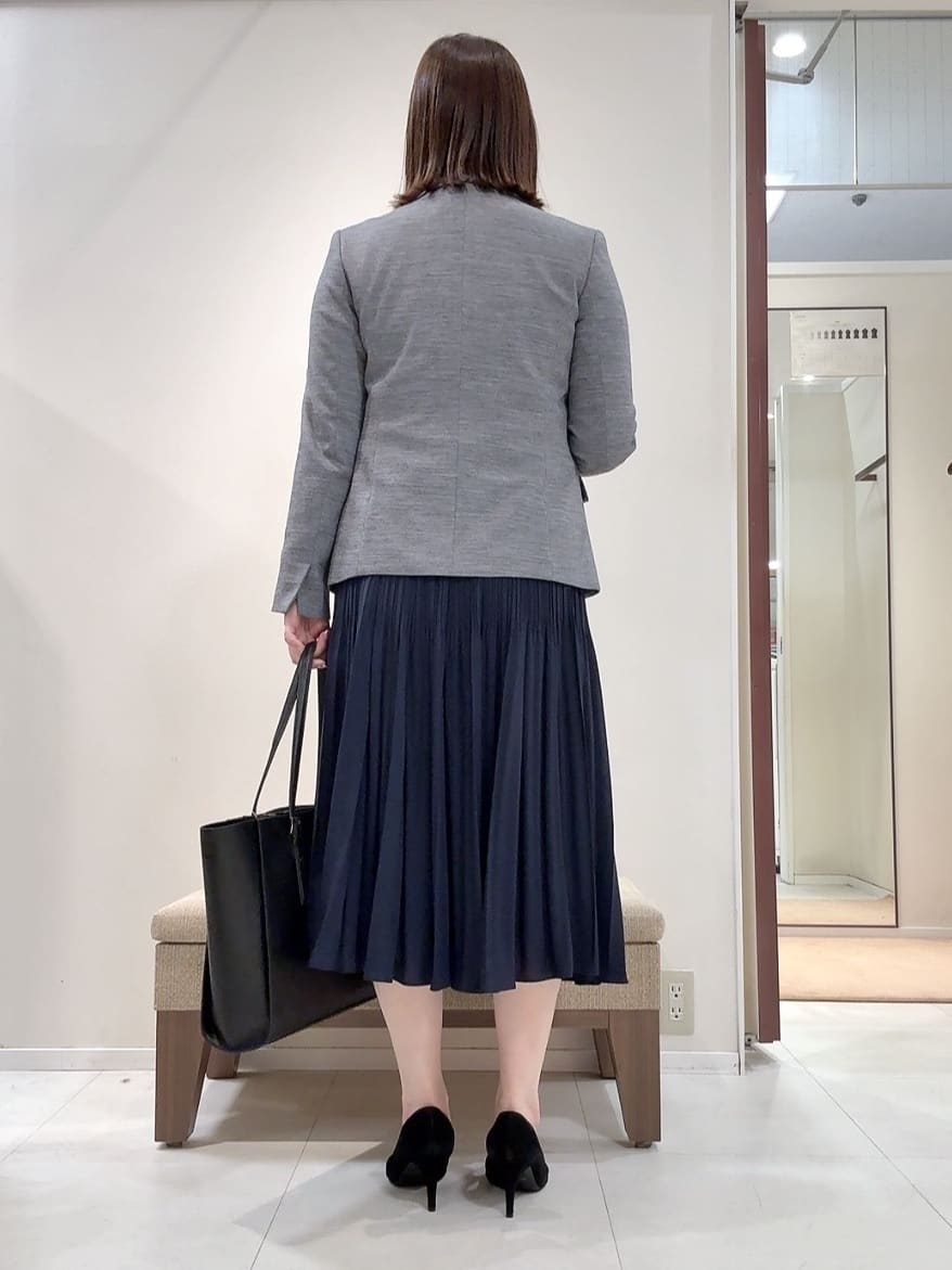 YUIさんの「UNTITLED｜【洗えるスーツ／ストレッチ】ウール混ジャージ テーラードジャケット」を使ったコーディネート