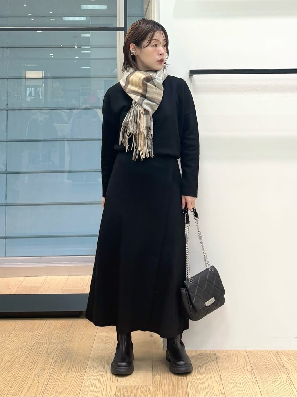 asamiさんの「INDIVI｜【SETUP可能／洗える／UVケア】ライトジャージ セミフレアスカート」を使ったコーディネート
