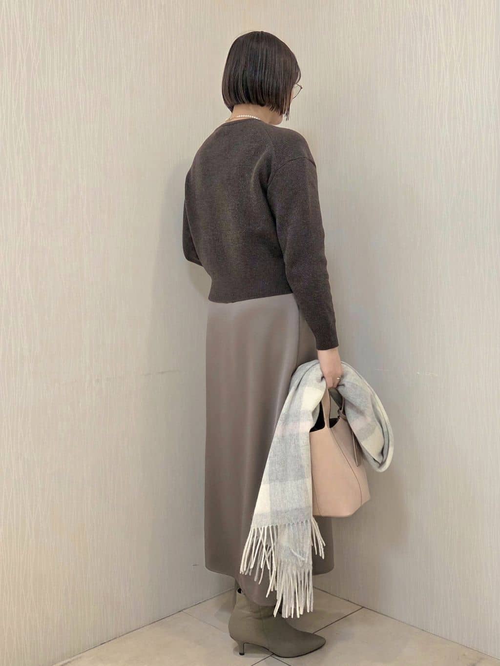naokoさんの「UNTITLED｜【ゆったりサイズ／着丈短め】ジップニットカーディガン」を使ったコーディネート