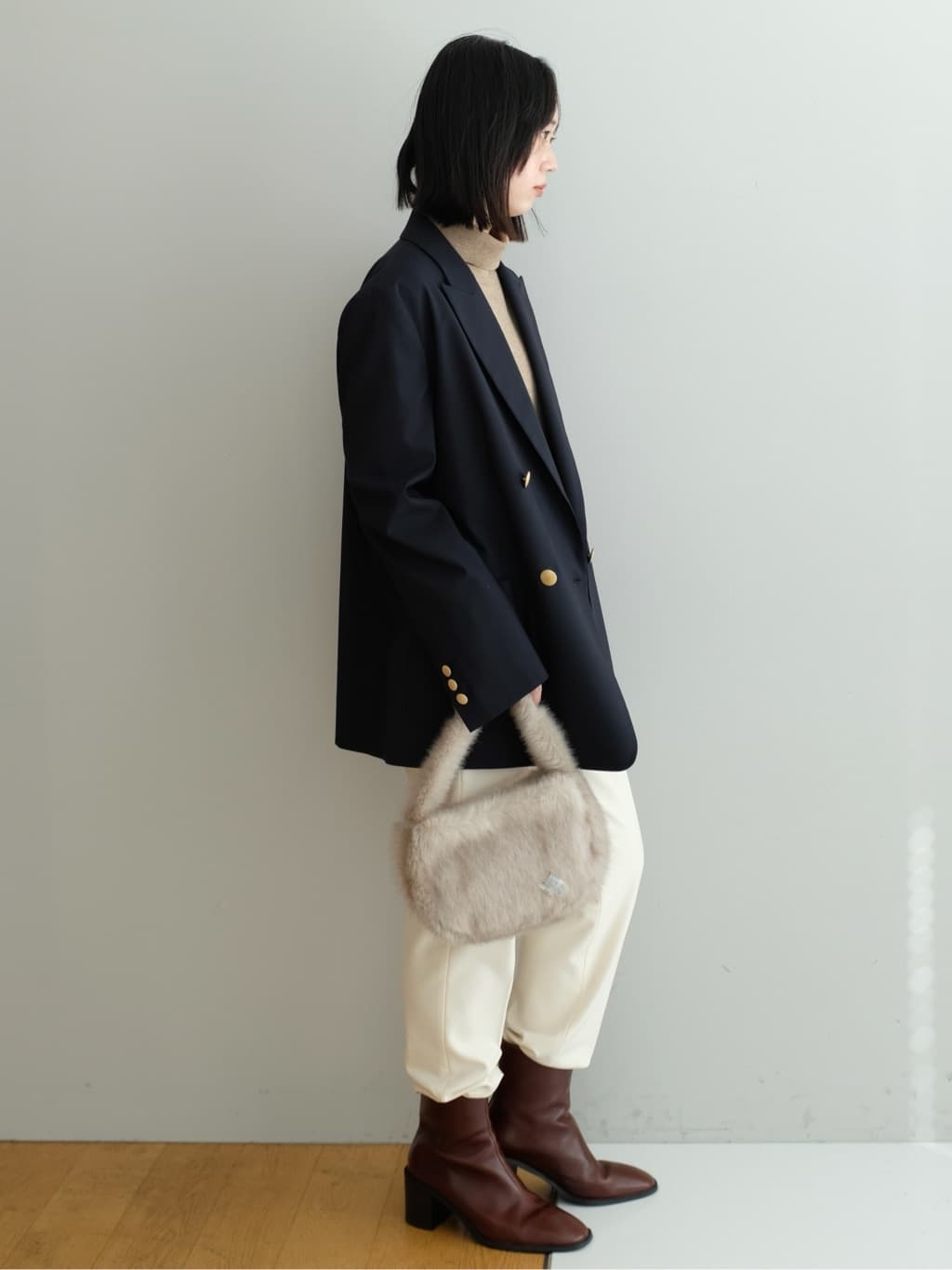 Kishimotoさんの「DRESSTERIOR｜◆ショートブーツ」を使ったコーディネート