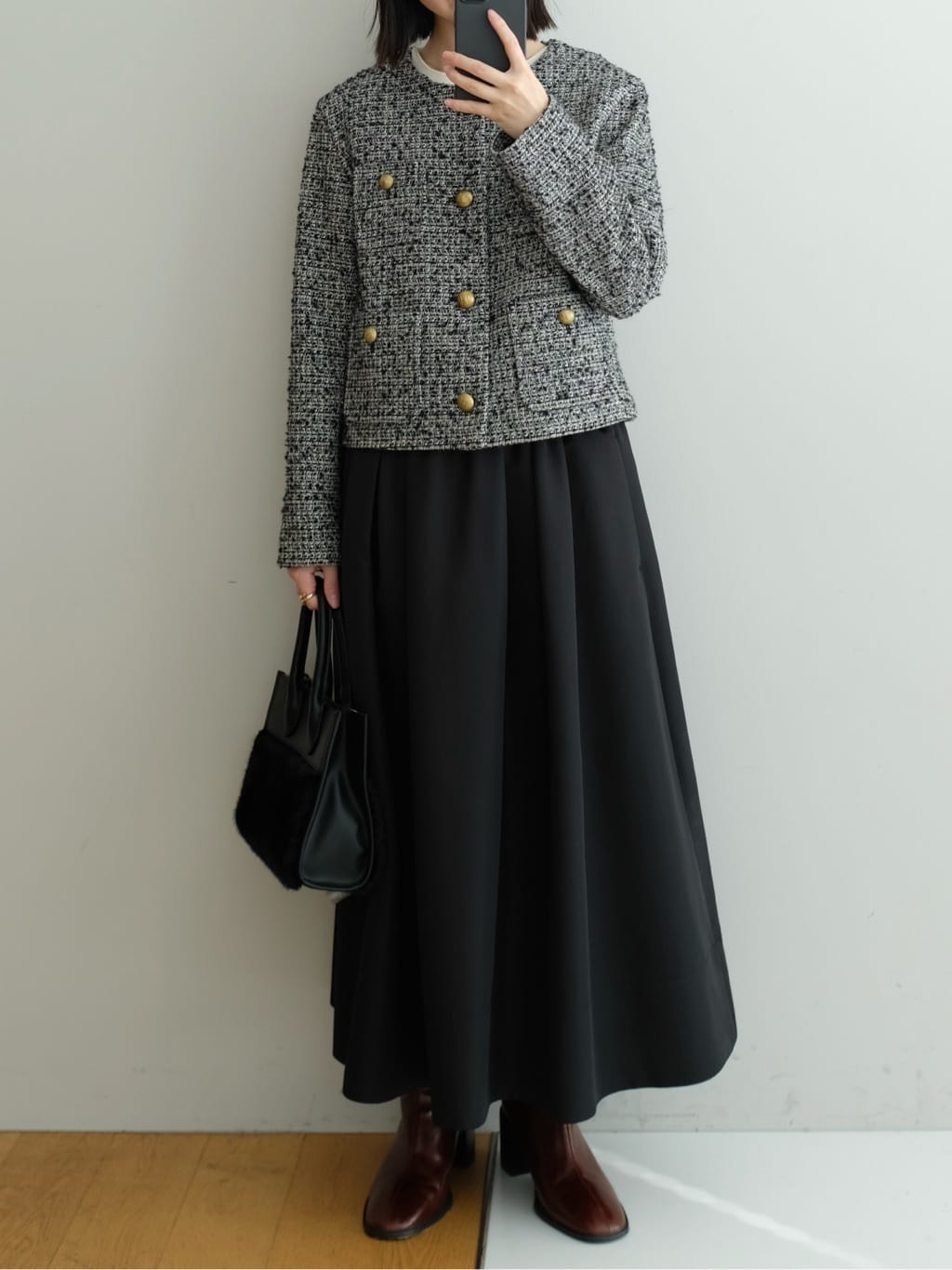 Kishimotoさんの「DRESSTERIOR｜◆ショートブーツ」を使ったコーディネート