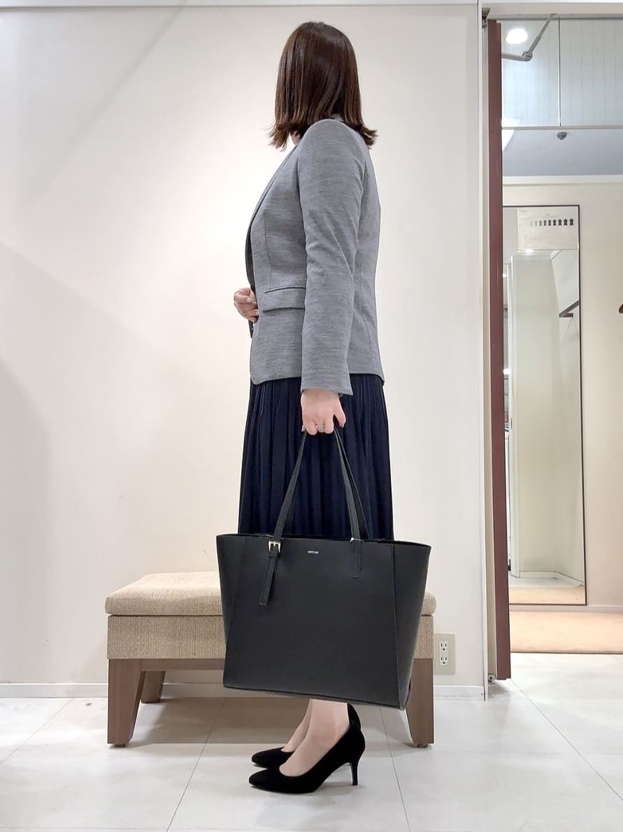 YUIさんの「UNTITLED｜【洗えるスーツ／ストレッチ】ウール混ジャージ テーラードジャケット」を使ったコーディネート