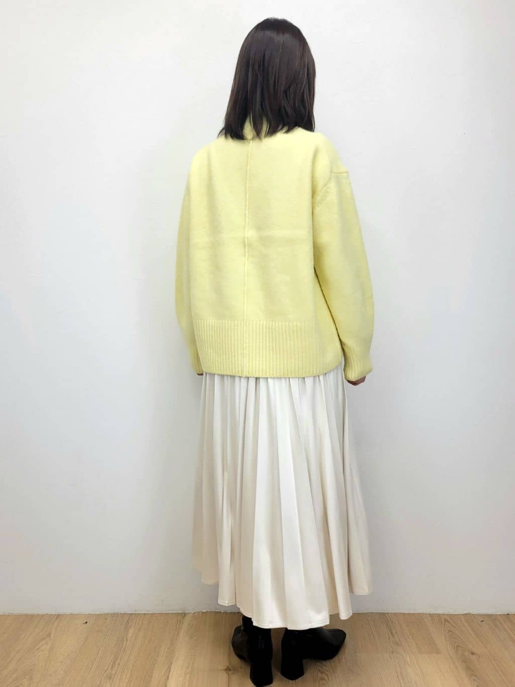 LISAさんの「OPAQUE.CLIP｜カシミヤブレンドウールミドルピーコート」を使ったコーディネート