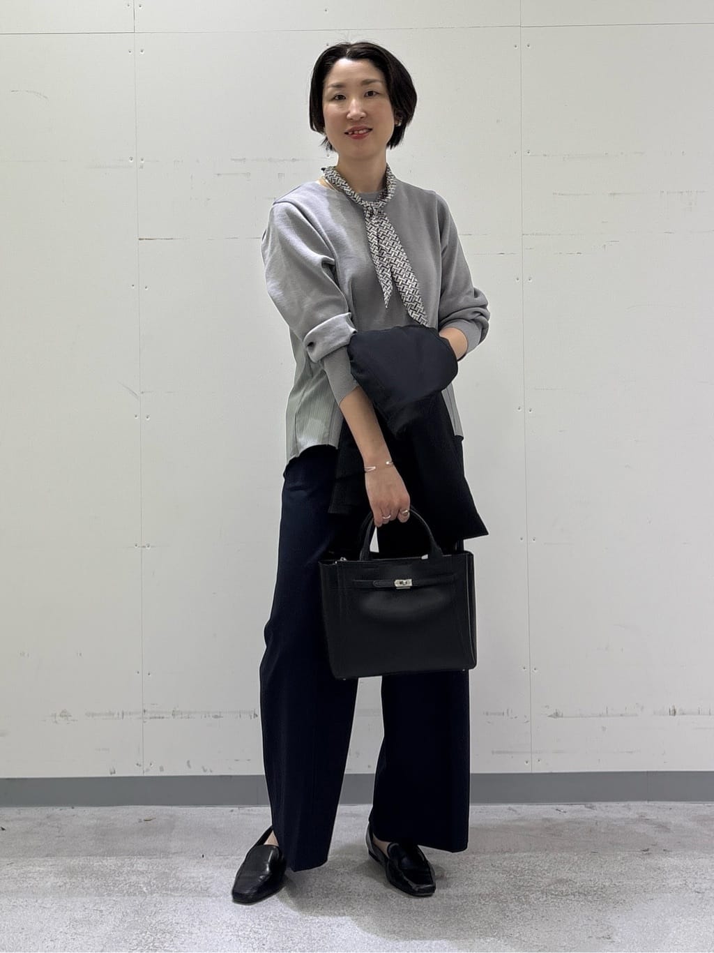 yuriさんの「INDIVI｜【新作褒められパンツ】快温ワイドパンツ」を使ったコーディネート