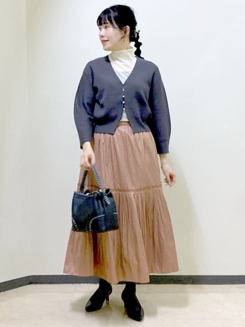  beni_gingerさんの「Reflect｜【レイヤードスタイルのインナーに◎】タートル&times;ラグランスリーブプルオーバー」を使ったコーディネート
