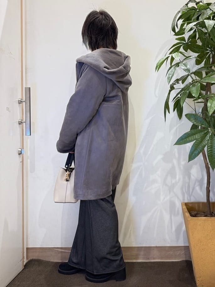 misakiさんの「SHOO･LA･RUE｜【高レビュー】デニム見え 裏起毛ワイドパンツ」を使ったコーディネート