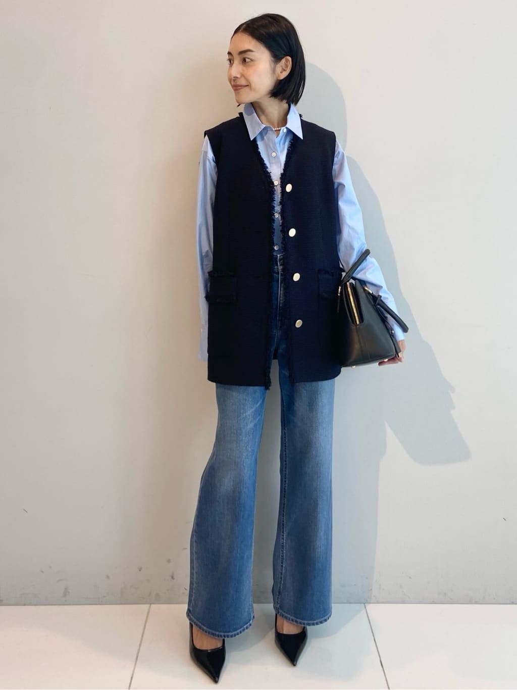 AYAさんの「UNTITLED｜【オンオフ使える】スラブツイード ジレ」を使ったコーディネート